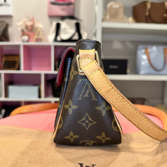 Louis Vuitton Viva Cite PM - Picture 8 of 16